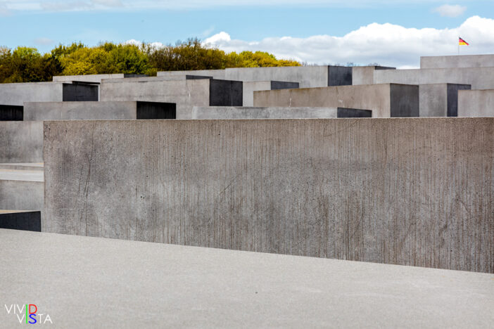 Schwarz-Rot-Gold flying over the Holocaust Memorial in Berlin 1F0A8430_vividvista