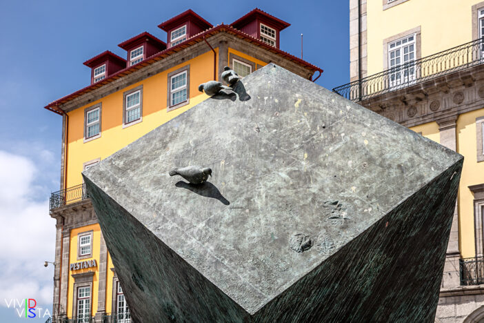 Fonte do Cubo by José Rodrigues at Praça Ribeira in Porto, Portugal