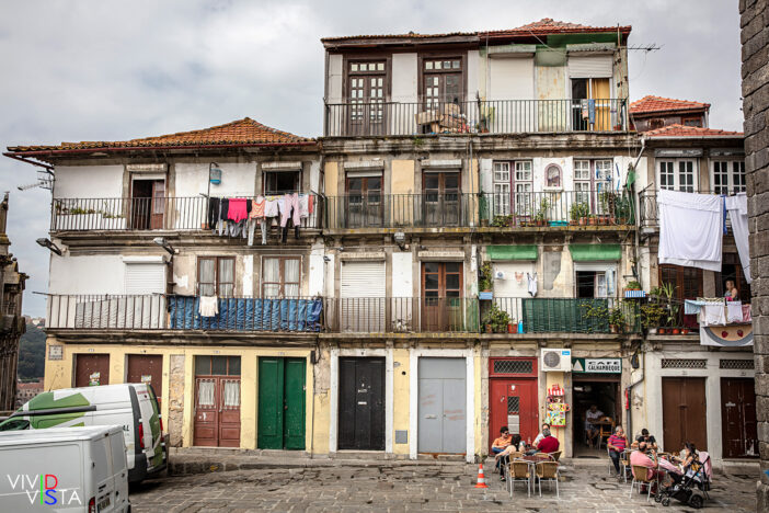 Café Calhambeque in Ribeira, Porto, Portugal